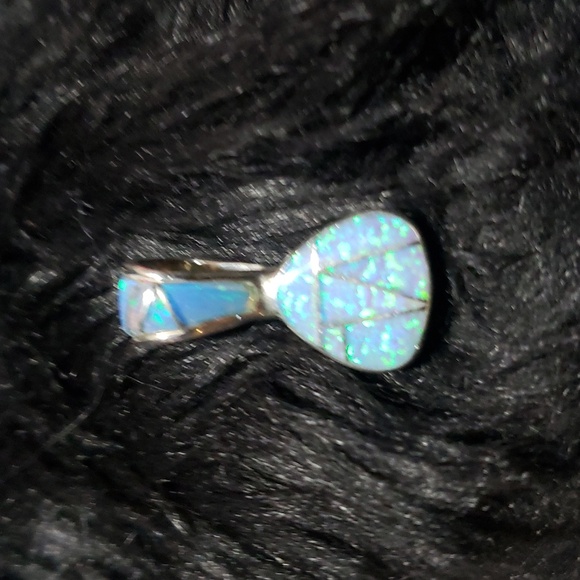 Extremely beautiful blue Opal sterling silver pendent - Picture 2 of 4